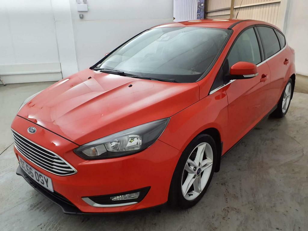 Compare Ford Focus 1.0T Ecoboost Titanium Euro 6 Ss SL66OSY Red