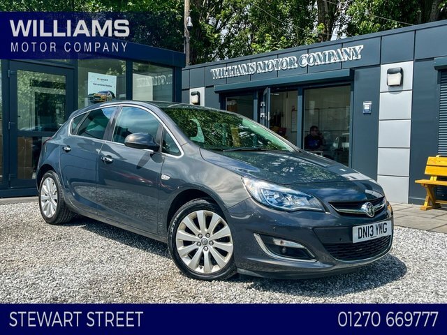 Compare Vauxhall Astra 1.6 Elite 115 Bhp DN13YNG Grey