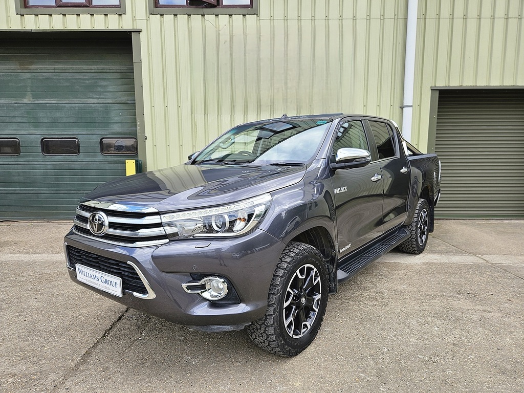 Compare Toyota HILUX D-4d Invincible X GV18HYR Grey