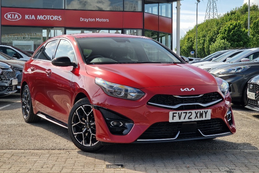 Compare Kia Proceed 1.5 T Gdi Gt Line Shooting Brake FV72XWY Red