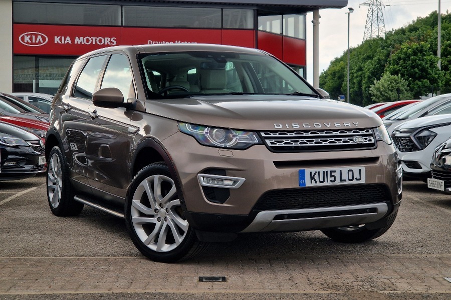 Compare Land Rover Discovery Sport 2.2 Sd4 Hse Luxury Suv 4Wd KU15LOJ Brown