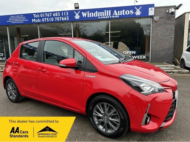 Compare Toyota Yaris Vvt-i Icon 73 GY18BHV Red