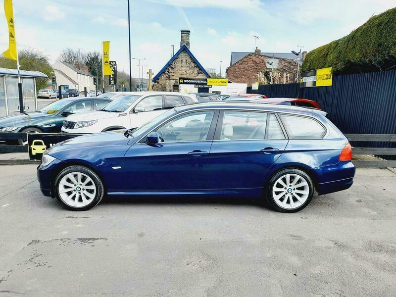 Compare BMW 3 Series 2.0 320D Exclusive Edition VO12CFF Blue