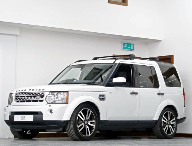 Compare Land Rover Discovery 4 V8 Hse YJ62UBC White