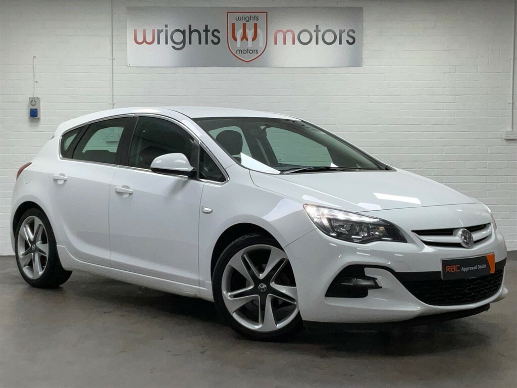 Compare Vauxhall Astra 1.4I Turbo Limited Edition Euro 6 NV15CXD White
