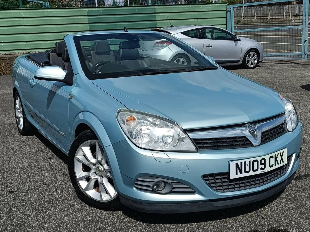 Vauxhall Astra 1.8I Design Twin Top Silver #1