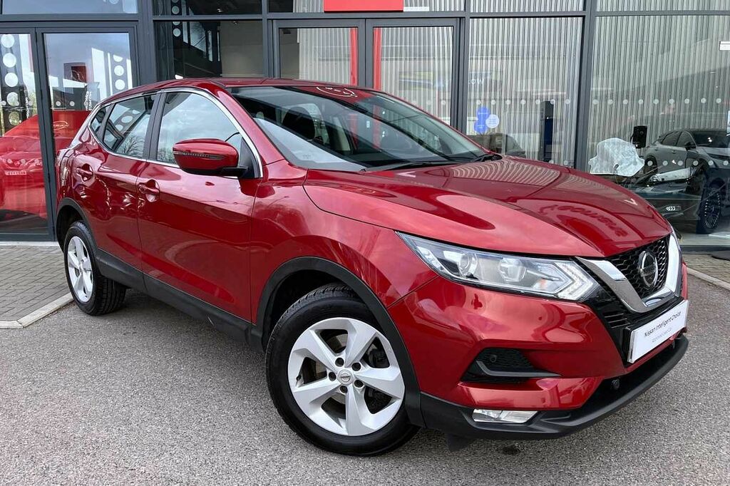 Compare Nissan Qashqai 1.3 Dig-t 140Ps Acenta Premium YT70HZD Red