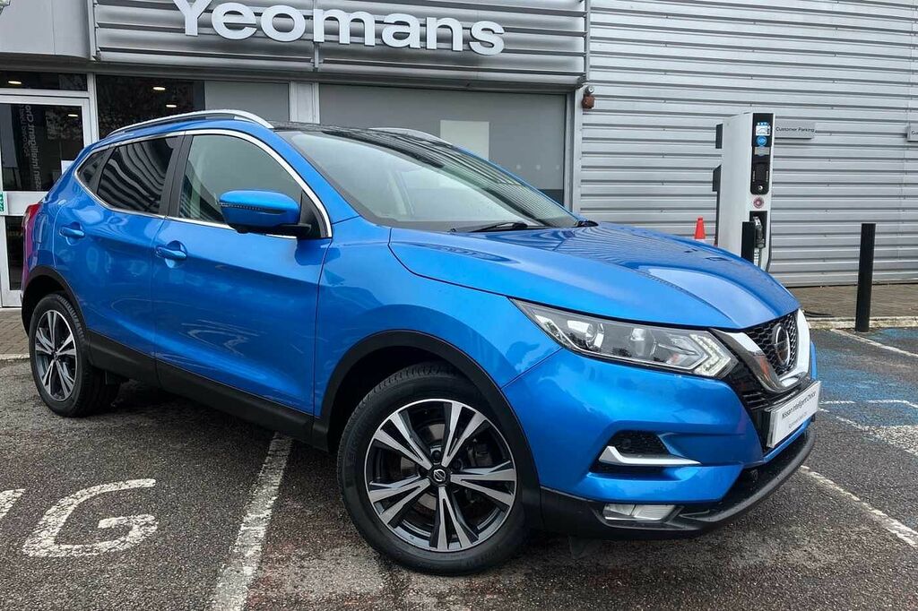 Compare Nissan Qashqai 1.3 Dig-t 160Ps N-connecta BF21KXO Blue