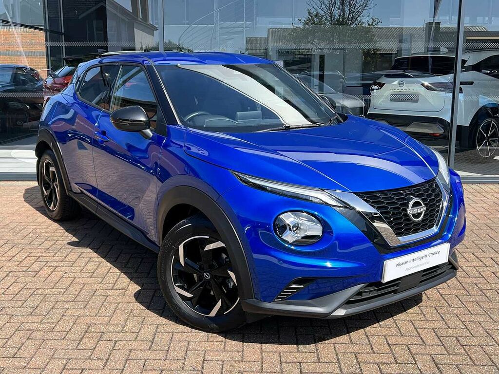 Compare Nissan Juke 1.0 Dig-t N-connecta 114Ps Dct 5-Door GY23ORF Blue