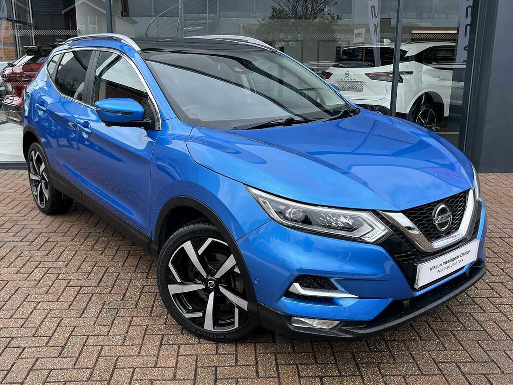 Compare Nissan Qashqai 1.3 Dig-t 160Ps Tekna GY70ULO Blue
