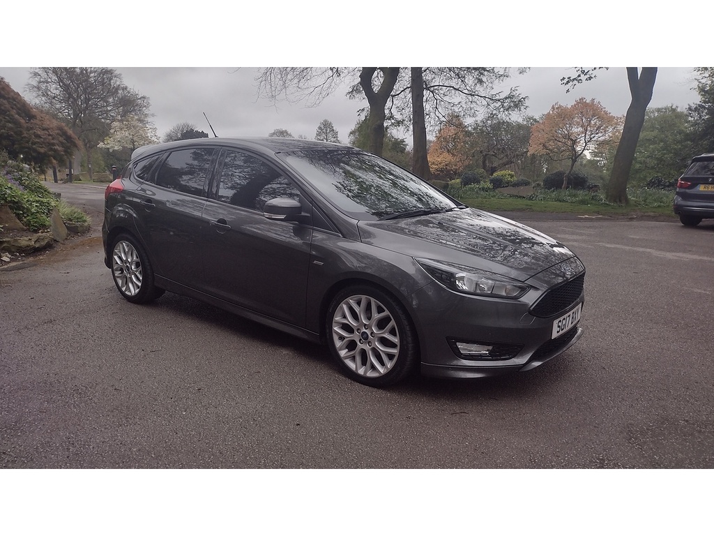 Compare Ford Focus Tdci St-line SG17BXY Grey